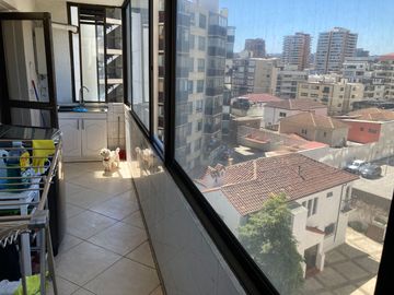 Se vende departamento en excelente ubicación, en Viña del Mar