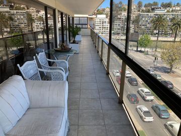 Se vende departamento en excelente ubicación, en Viña del Mar