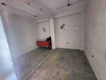 VENDO LOCAL COMERCIAL EN GAMARRA