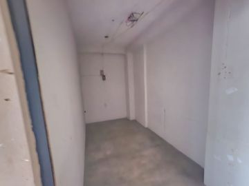 VENDO LOCAL COMERCIAL EN GAMARRA