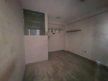 VENDO LOCAL COMERCIAL EN GAMARRA
