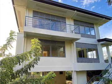 🏠FOR SALE AT AMONSAGANA RETIREMENT VILLAGE IN BALAMBAN, CEBU