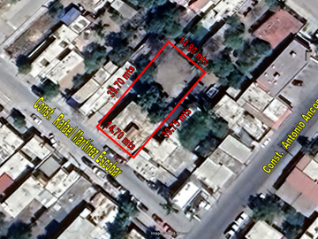 SE VENDE CASA CON OBRA NEGRA
