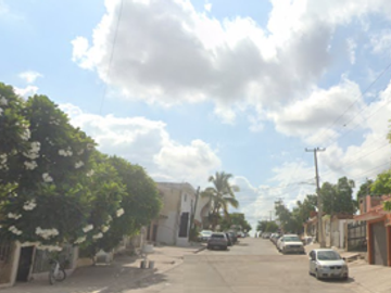 SE VENDE CASA CON OBRA NEGRA
