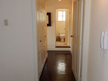 Vendo casa independiente, exclusiva, sector González Suárez, para uso residencial, comercial, oficinas