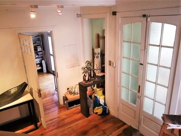 VENDE HERMOSA CASA REMODELADA, ERNESTO PINTO LAGARRIGUE, BARRIO BELLAVISTA, RECOLETA, 3 DORMITORIOS, 2 BAÑOS, PATIO