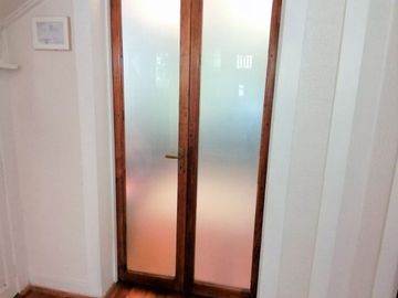 VENDE HERMOSA CASA REMODELADA, ERNESTO PINTO LAGARRIGUE, BARRIO BELLAVISTA, RECOLETA, 3 DORMITORIOS, 2 BAÑOS, PATIO