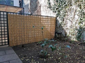 VENDE HERMOSA CASA REMODELADA, ERNESTO PINTO LAGARRIGUE, BARRIO BELLAVISTA, RECOLETA, 3 DORMITORIOS, 2 BAÑOS, PATIO