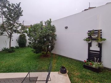 VENTA DE HERMOSA CASA EN LA MOLINA  - URB. LA MOLINA VIEJA