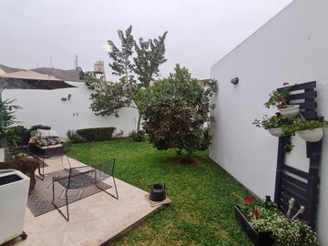 VENTA DE HERMOSA CASA EN LA MOLINA  - URB. LA MOLINA VIEJA