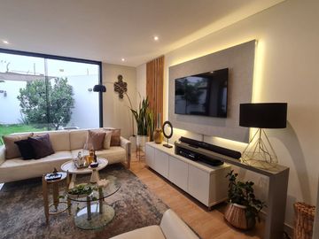 VENTA DE HERMOSA CASA EN LA MOLINA  - URB. LA MOLINA VIEJA