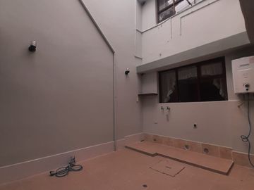 BAJAMOS EL PRECIO !! - COMERCIAL - QUITO NORTE - ANGEL LUDEÑA - VENDO CASA - OPORTUNIDAD !!