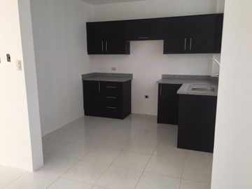CASAS  EN VENTA  EN URBANIZACIÓN  DE PORTOVIEJO VIA A SANTA ANA