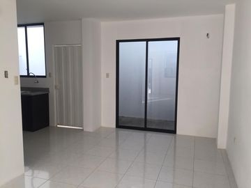 CASAS  EN VENTA  EN URBANIZACIÓN  DE PORTOVIEJO VIA A SANTA ANA