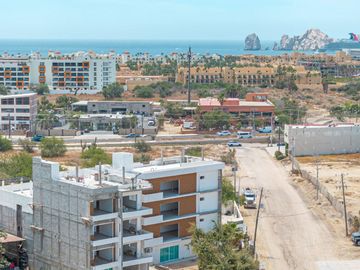 Condo con rooftop y alberca común, pre-construcción, venta, El Tezal, Cabo San Lucas