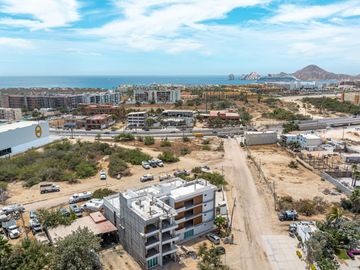 Condo con rooftop y alberca común, pre-construcción, venta, El Tezal, Cabo San Lucas