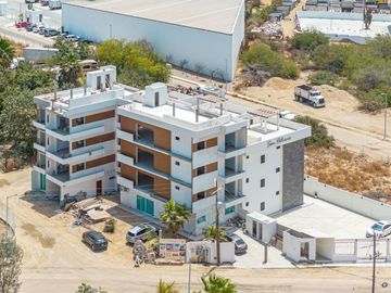 Condo con rooftop y alberca común, pre-construcción, venta, El Tezal, Cabo San Lucas