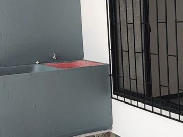 SE VENDE CASA LA CAROLINA