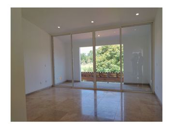 Casa en venta en Paraíso Country Cllub frente al campo de golf