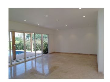 Casa en venta en Paraíso Country Cllub frente al campo de golf