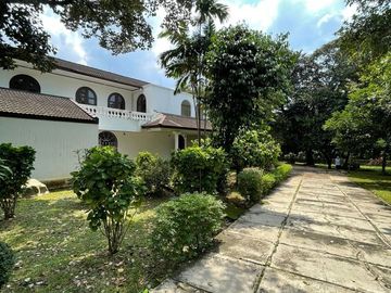 RUMAH at Jl KEMANG TIMUR, JAKSEL