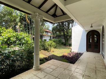 RUMAH at Jl KEMANG TIMUR, JAKSEL