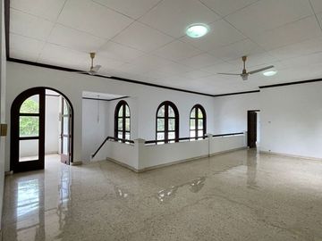 RUMAH at Jl KEMANG TIMUR, JAKSEL