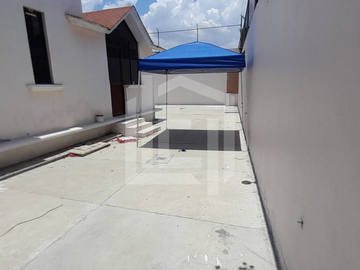 ▪️Amplia Residencia en Col. Carlos Rovirosa, a pocos metros de la Carretera México- Pachuca, a un costado de la Procuraduría General.