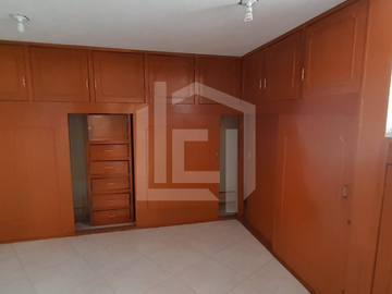 ▪️Amplia Residencia en Col. Carlos Rovirosa, a pocos metros de la Carretera México- Pachuca, a un costado de la Procuraduría General.