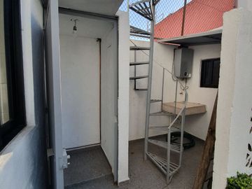 CASA EN RENTA EN VALLE DORADO
