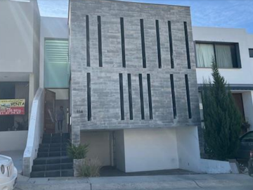 CASA 3 RECAMARAS FRACCIONAMIENTO VALLE IMPERIAL, ZAPOPAN, JALISCO