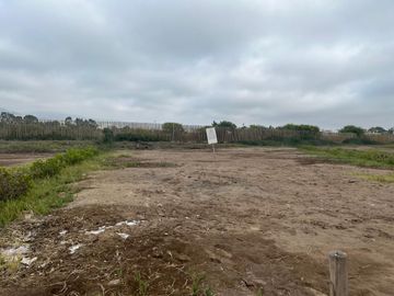 Venta Lote en Sur de Lima, zona Mala en Condominio Praderas del Sur. Ideal para familia y construir una casa de campo.