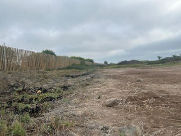 Venta Lote en Sur de Lima, zona Mala en Condominio Praderas del Sur. Ideal para familia y construir una casa de campo.