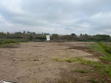 Venta Lote en Sur de Lima, zona Mala en Condominio Praderas del Sur. Ideal para familia y construir una casa de campo.
