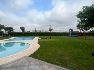 Venta Lote en Sur de Lima, zona Mala en Condominio Praderas del Sur. Ideal para familia y construir una casa de campo.
