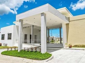 180,000 Bigtime Sold Out Promo Discount for Rowhouse Unit @ Bellavita San Pablo Near San Bartolome National High School