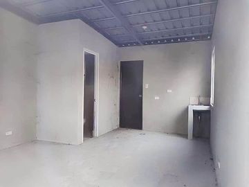 180,000 Bigtime Sold Out Promo Discount for Rowhouse Unit @ Bellavita San Pablo Near San Bartolome National High School