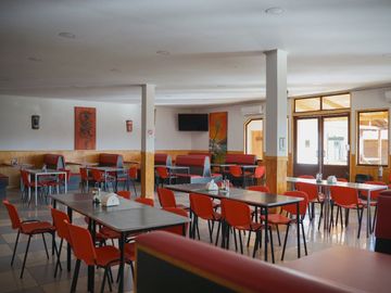 Se vende hostal funcionando en Pelarco