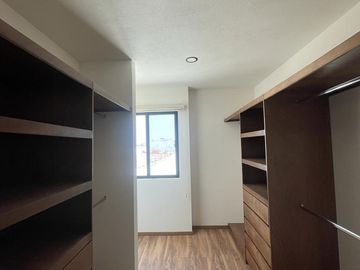 CASA EN VENTA EN PRIVADA RESIDENCIAL SAN ÁNGEL V