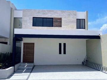 CASA EN VENTA EN PRIVADA RESIDENCIAL SAN ÁNGEL V
