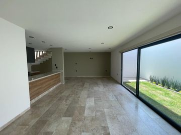 CASA EN VENTA EN PRIVADA RESIDENCIAL SAN ÁNGEL V