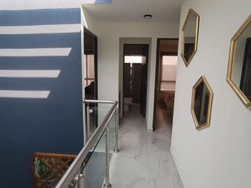 Casa Residencial con Alberca y Terraza!