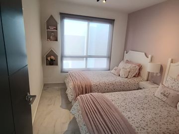 Casa Residencial con Alberca y Terraza!