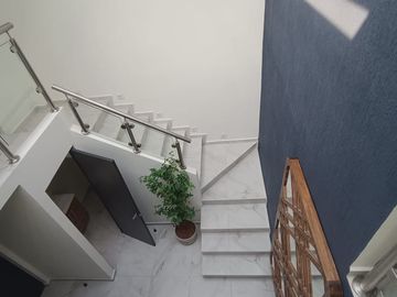 Casa Residencial con Alberca y Terraza!
