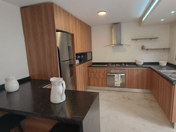 Casa Residencial con Alberca y Terraza!