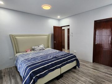 Beautiful 2 Storey Open Canept House For Sale In A Private Subdivision