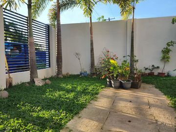 Beautiful 2 Storey Open Canept House For Sale In A Private Subdivision