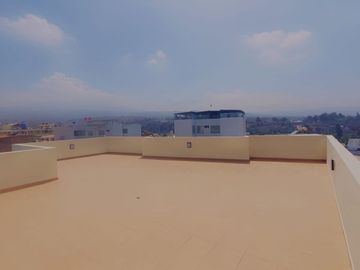 VENDO HERMOSO Y AMPLIO DUPLEX CERCA AL CLUB INTERNACIONAL 410M2