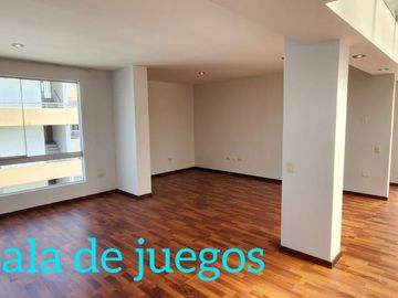VENDO HERMOSO Y AMPLIO DUPLEX CERCA AL CLUB INTERNACIONAL 410M2