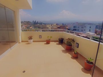 VENDO HERMOSO Y AMPLIO DUPLEX CERCA AL CLUB INTERNACIONAL 410M2
